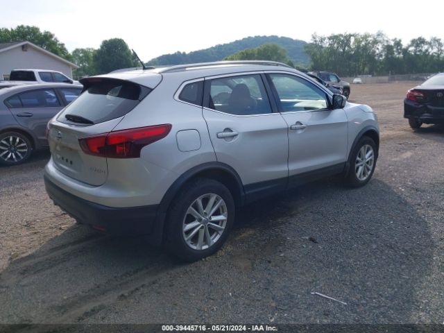 JN1BJ1CRXHW104769 Nissan Rogue Sport Sv