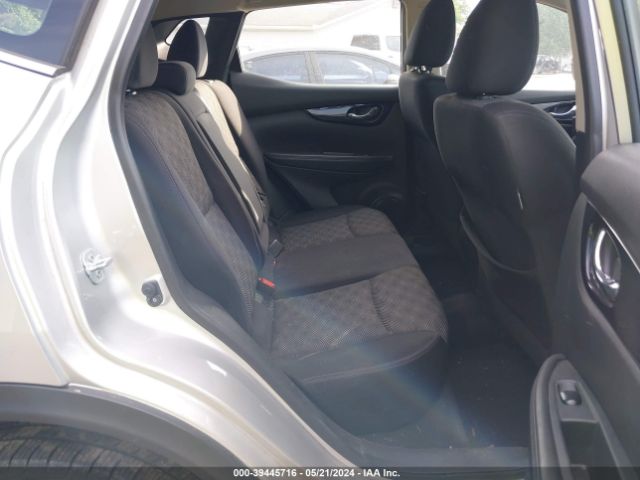 JN1BJ1CRXHW104769 Nissan Rogue Sport Sv