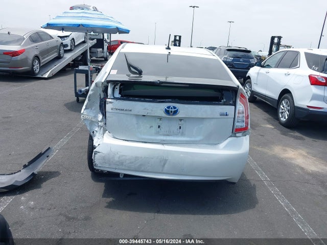 Toyota Prius Three 2015 JTDKN3DU3F0427075 Image 6