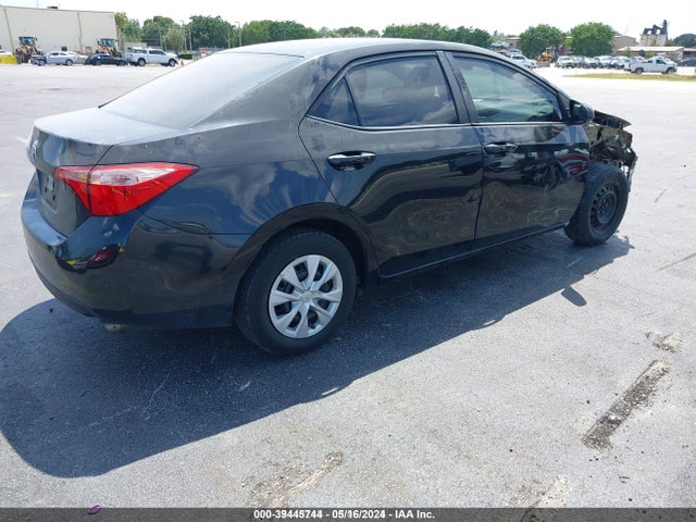 Toyota COROLLA L 2018 2T1BURHE7JC026135 Image 4