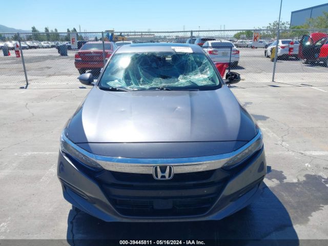 1HGCV2F94JA040627 Honda Accord Touring 2.0t