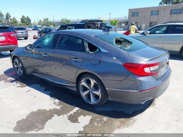 1HGCV2F94JA040627 Honda Accord Touring 2.0t