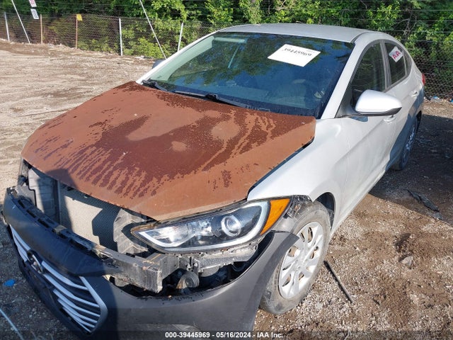 Hyundai ELANTRA SE 2017 5NPD74LF6HH084070 Image 2