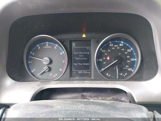 Toyota RAV4 LE 2017 JTMZFREV7HJ703244 Image 7