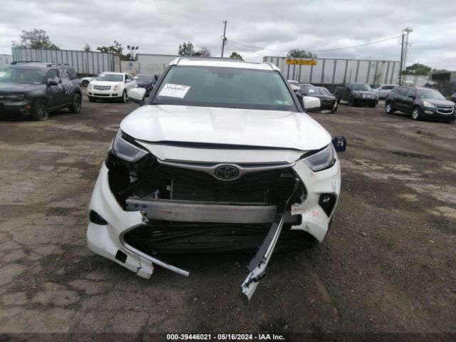 5TDGZRBH2MS134538 Toyota Highlander Xle