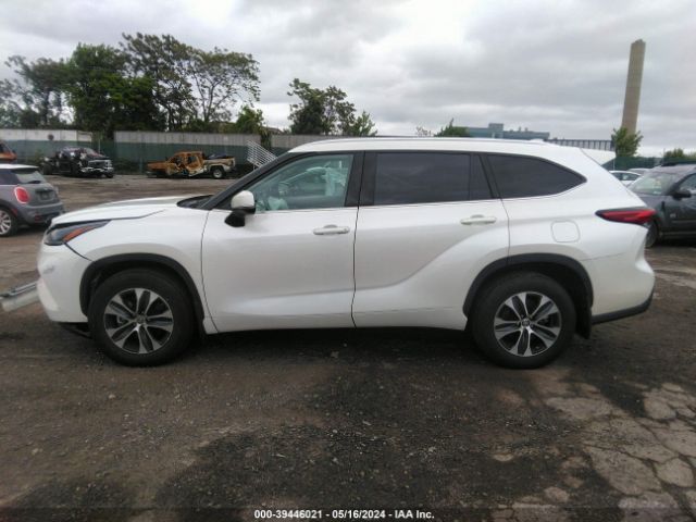 5TDGZRBH2MS134538 Toyota Highlander Xle