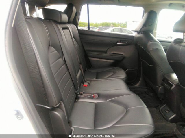 5TDGZRBH2MS134538 Toyota Highlander Xle