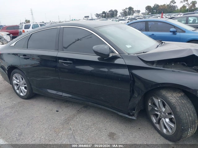 Honda ACCORD LX 2018 1HGCV1F10JA162339 Image 13