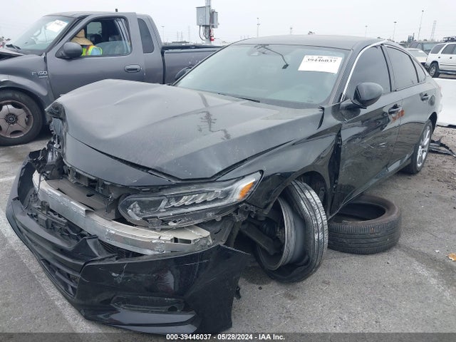 Honda ACCORD LX 2018 1HGCV1F10JA162339 Image 2