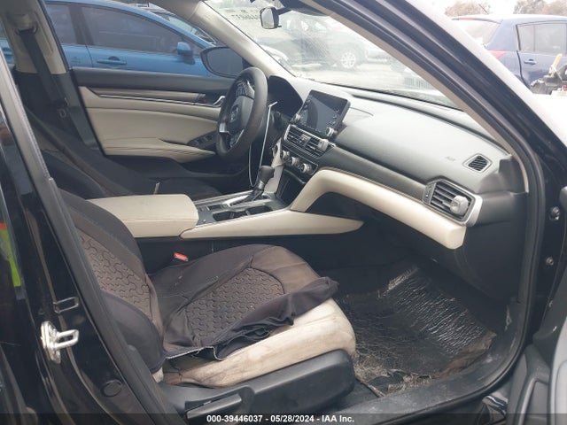Honda ACCORD LX 2018 1HGCV1F10JA162339 Image 5