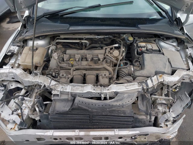 Ford FOCUS SE 2016 1FADP3K25GL336965 Image 10