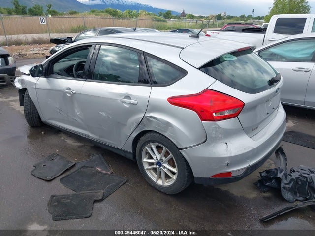 Ford FOCUS SE 2016 1FADP3K25GL336965 Image 3