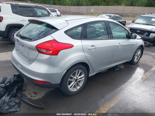 Ford FOCUS SE 2016 1FADP3K25GL336965 Image 4