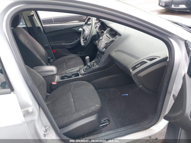 Ford FOCUS SE 2016 1FADP3K25GL336965 Image 5