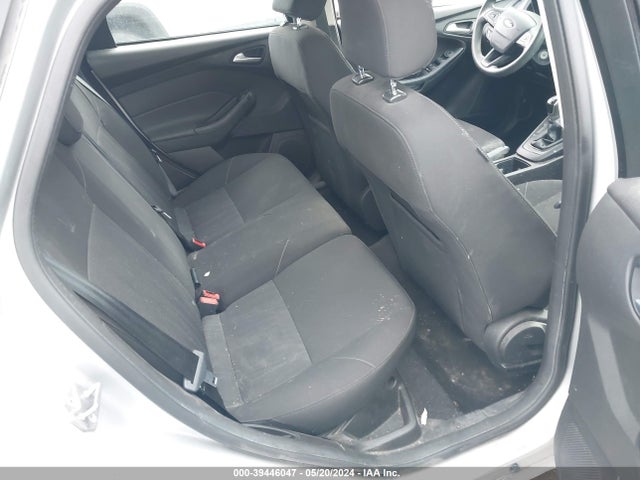 Ford FOCUS SE 2016 1FADP3K25GL336965 Image 8