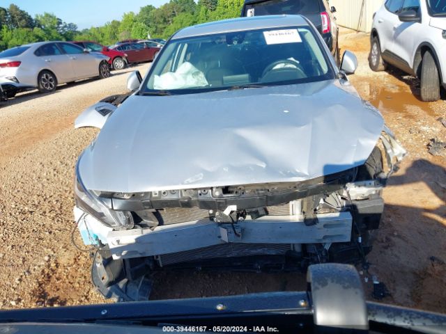 1N4BL4DW1NN321440 Nissan Altima Sv Intelligent Awd