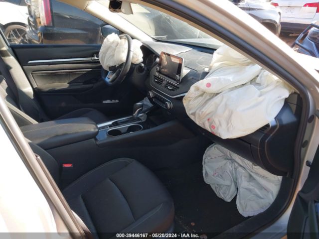 1N4BL4DW1NN321440 Nissan Altima Sv Intelligent Awd