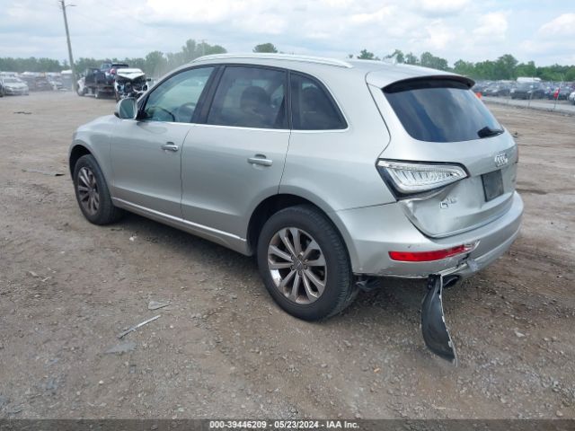 WA1LFAFP2FA092182 Audi Q5 2.0t Premium
