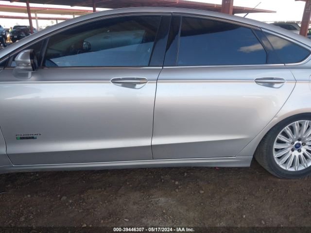 3FA6P0PU5GR305380 Ford Fusion Energi Se Luxury