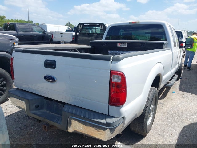 Ford F-250 Xl 2015 1FT7X2A6XFEB54154 Image 4