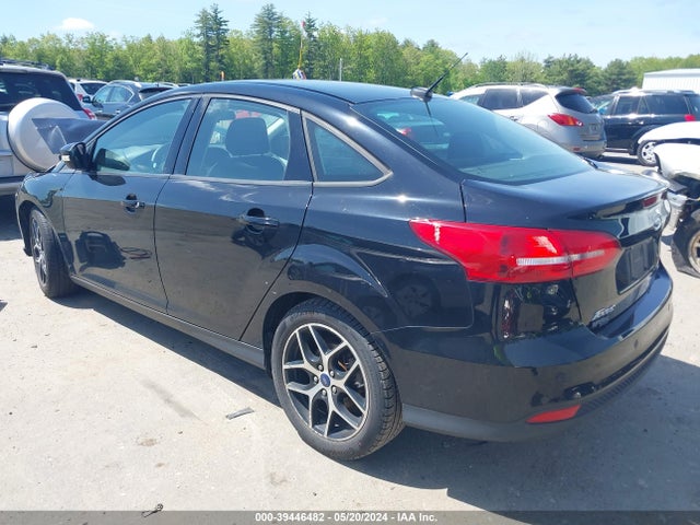 Ford FOCUS SEL 2018 1FADP3H29JL254204 Image 3