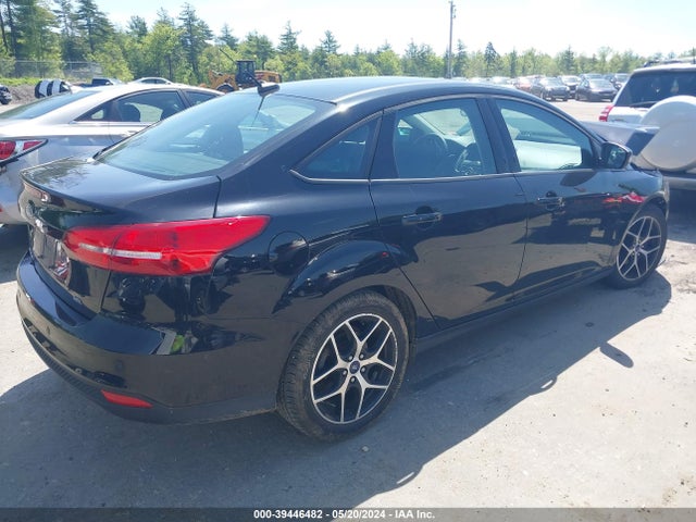 Ford FOCUS SEL 2018 1FADP3H29JL254204 Image 4