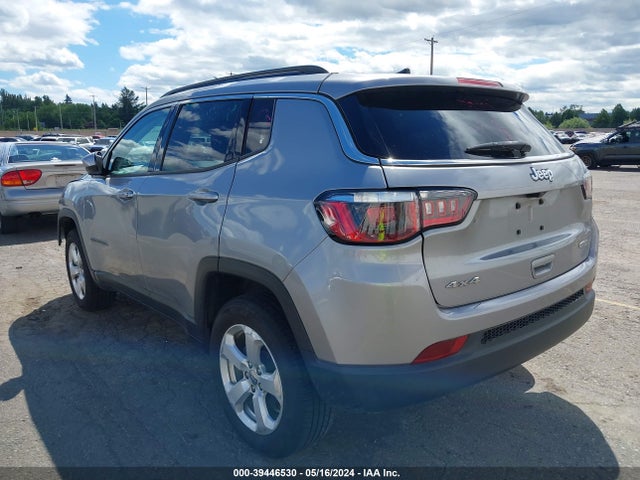 Jeep Compass Latitude 4x4 2019 3C4NJDBB6KT601296 Image 3