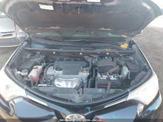 Toyota RAV4 LE 2017 2T3ZFREV6HW323121 Image 10