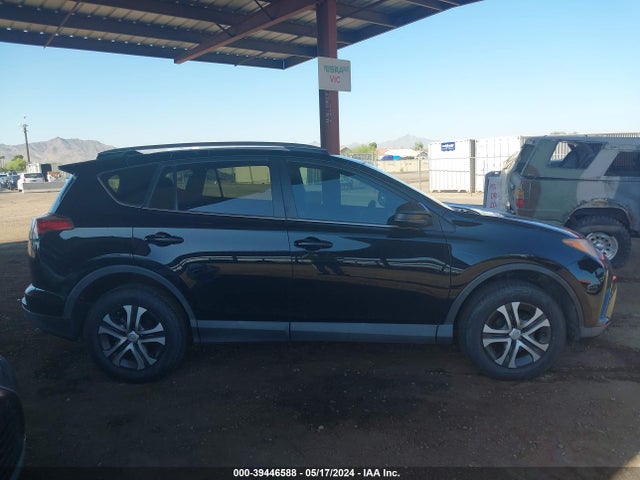 Toyota RAV4 LE 2017 2T3ZFREV6HW323121 Image 13