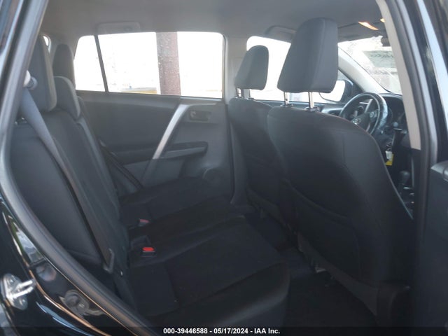 Toyota RAV4 LE 2017 2T3ZFREV6HW323121 Image 8