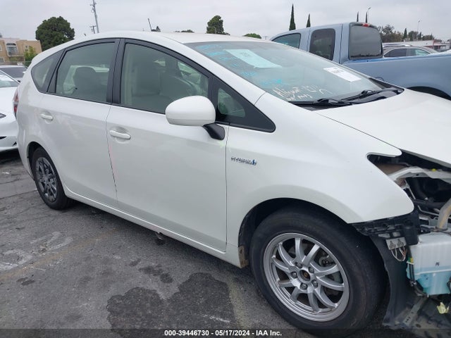 Toyota Prius V Four 2017 JTDZN3EU7HJ059610 Image 13