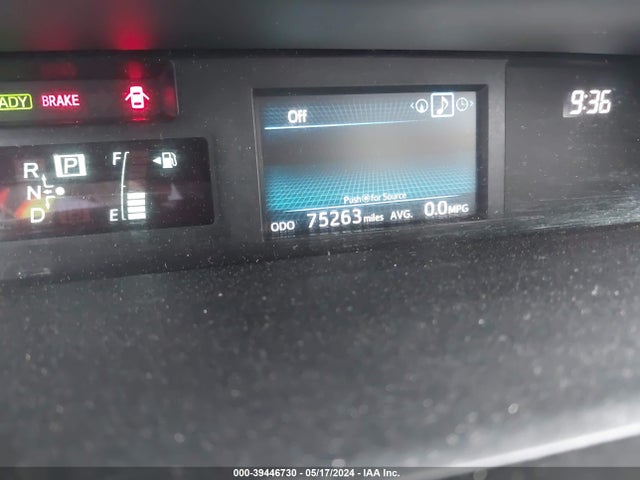 Toyota Prius V Four 2017 JTDZN3EU7HJ059610 Image 7