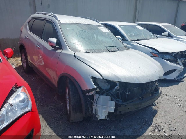 2018 KNMAT2MT8JP523562 zdjęcie główne