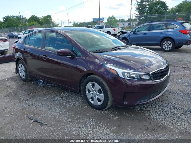KIA FORTE LX 2018 3KPFL4A71JE255818 Image 1