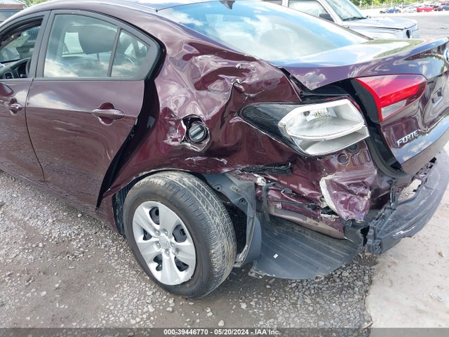 KIA FORTE LX 2018 3KPFL4A71JE255818 Image 6