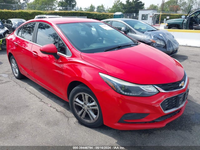 Chevrolet Cruze Lt Auto 2018 1G1BE5SM0J7181450 zdjęcie główne
