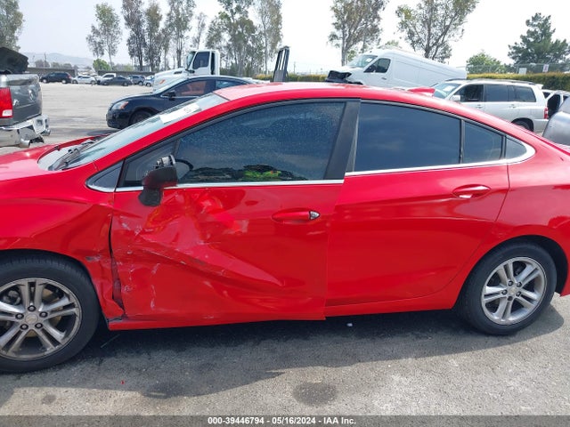 Chevrolet Cruze Lt Auto 2018 1G1BE5SM0J7181450 Image 14