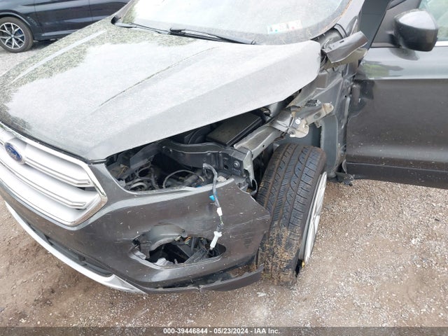 Ford ESCAPE SE 2018 1FMCU9GD0JUB94677 Image 6