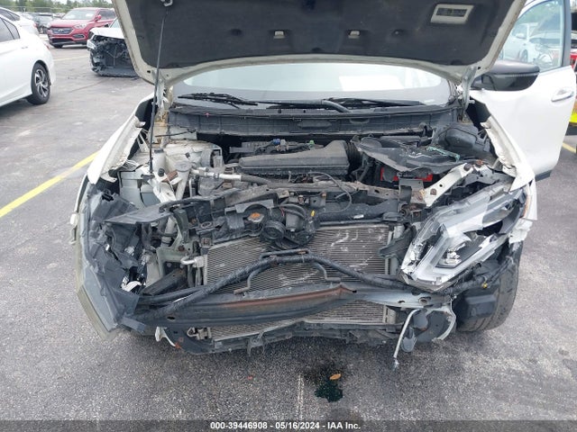 Nissan ROGUE SV 2017 5N1AT2MVXHC812425 Image 10