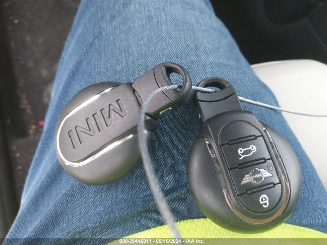 WMWWG9C57J3E38936 Mini COOPER S
