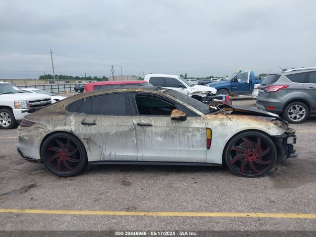 WP0AA2A73KL102290 Porsche PANAMERA 4