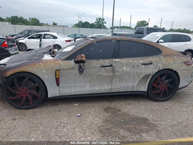 WP0AA2A73KL102290 Porsche PANAMERA 4