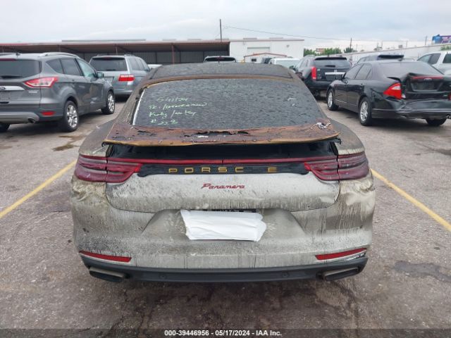 WP0AA2A73KL102290 Porsche PANAMERA 4