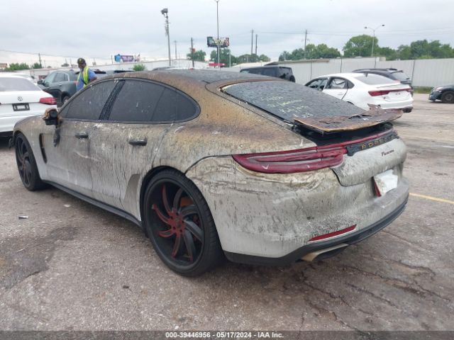 WP0AA2A73KL102290 Porsche PANAMERA 4