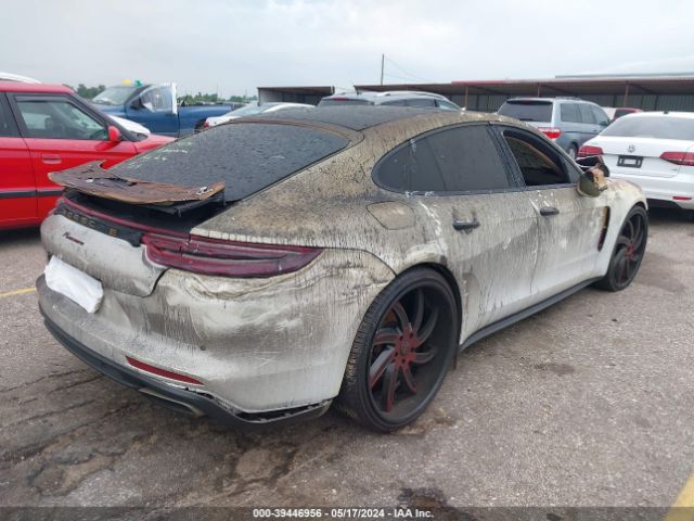 WP0AA2A73KL102290 Porsche PANAMERA 4
