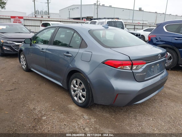Toyota COROLLA LE 2022 5YFEPMAE8NP274160 Image 3