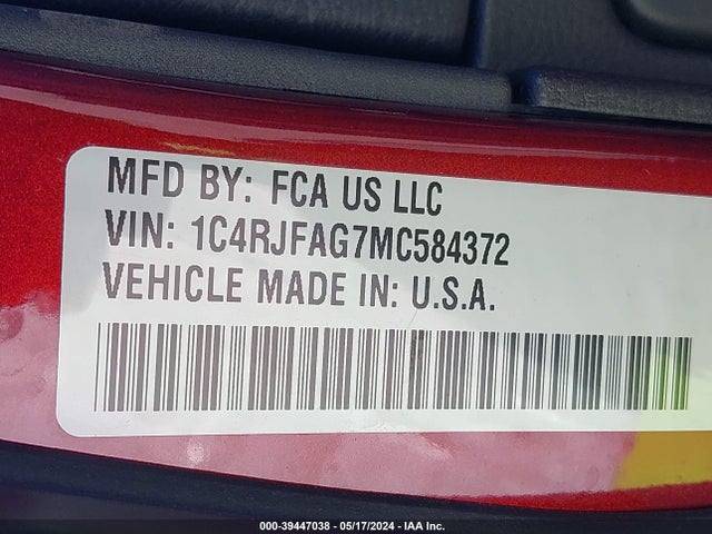 1C4RJFAG7MC584372 Jeep Grand Cherokee Laredo X 4x4
