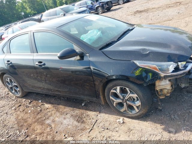 3KPF24AD2ME345010 KIA Forte Lxs