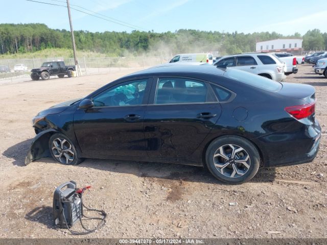 3KPF24AD2ME345010 KIA Forte Lxs