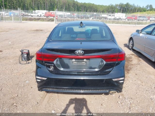 3KPF24AD2ME345010 KIA Forte Lxs